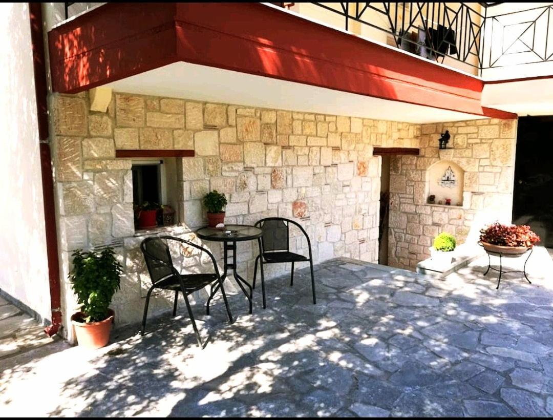 Giorgos Apartments. Skala Fourkas Exterior photo